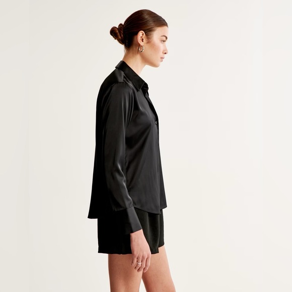 Abercrombie & Fitch Long-Sleeve Satin Button-Up Shirt - Picture 4 of 10